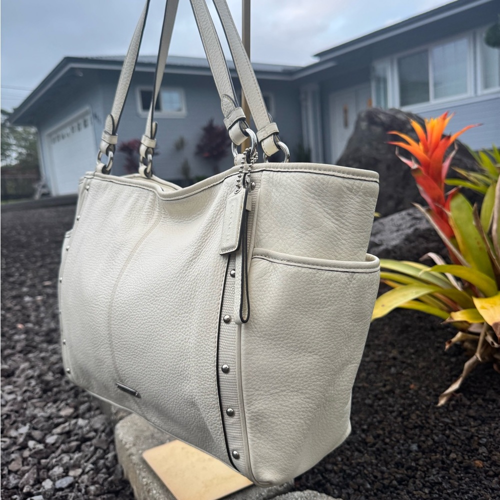 Coach Pebbled Leather Studded Tote Shoulder Bag Ivory F31286 - Picture 3 of 10